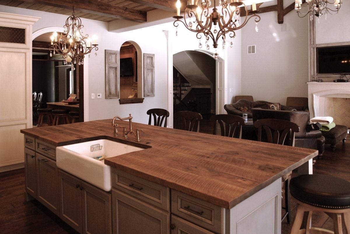 Reclaimed Kitchen Island Top Gallery Signature Hardwoods   Reclaimed Island Counter 2 1 1200x803 